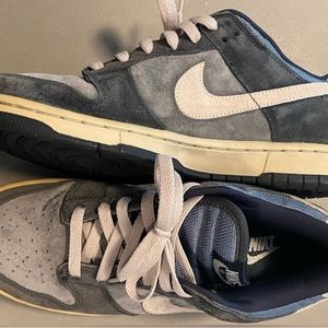 2002 RARE NIKE SB DUNK LOW X PETER MOORE Suede Oxide Mens 9.5 Wmns 11 304714-901